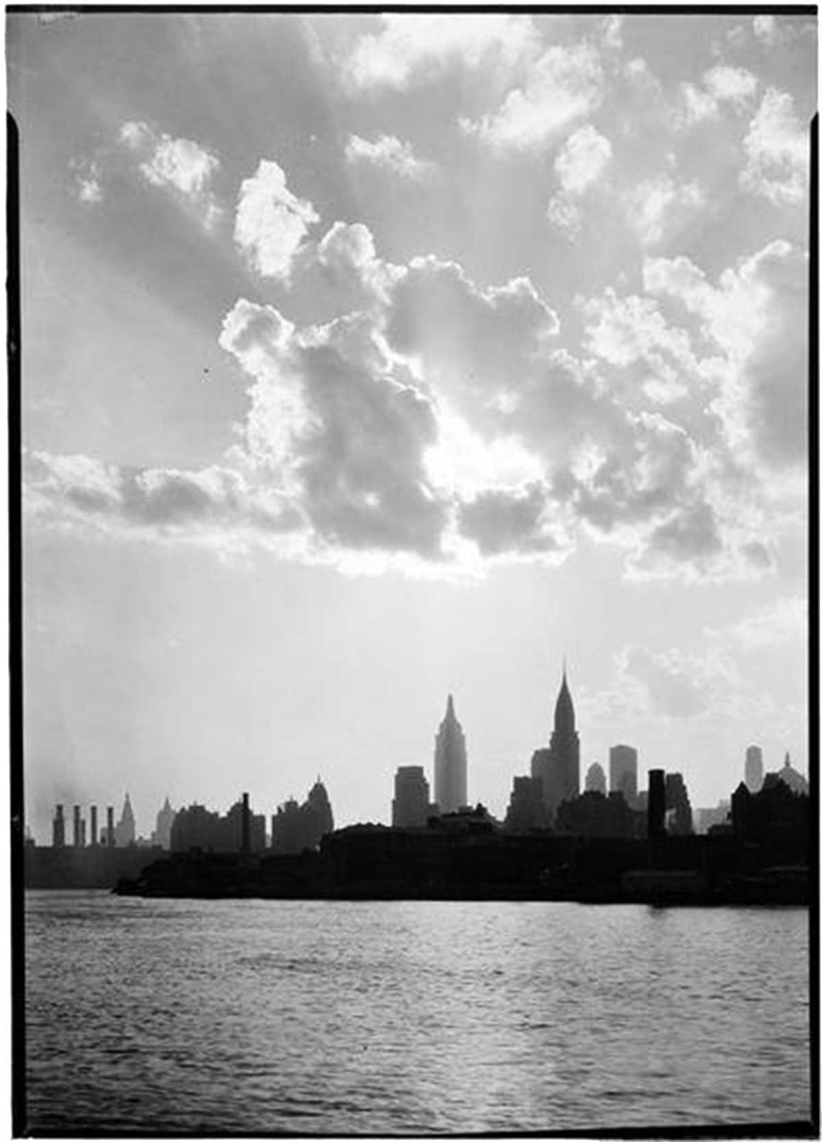New York City views. Clouds over Midtown skyline II from Long Island City (GOTTSCHO, 1933).